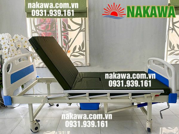 chuc-nang-nang-dau-giuong-benh-nhan-3-tay-quay-co-bo-nakawa-nk-03b